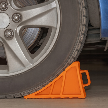 KLINY POD KOŁO KOŁA SAMOCHODOWE BLOKADA PRZYCZEPY AUTA ZABEZPIECZAJĄCY 2SZT