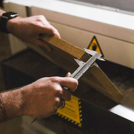 SUWMIARKA NONIUSZOWA TRADYCYJNA 150 MM ETUI INOX