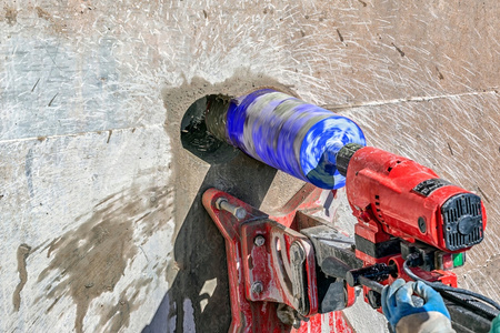 WIERTŁO KORONOWE DIAMENTOWE DO BETONU 42 x 450mm WIERTNICA OTWORNICA